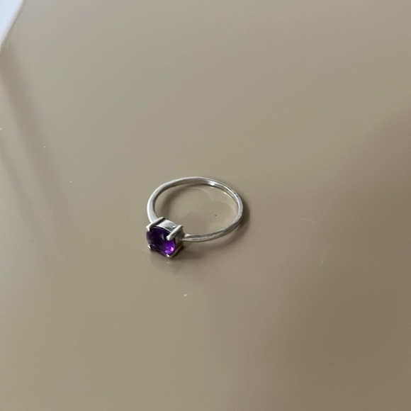 925 sterling and amethyst ring - Picture 11 of 16